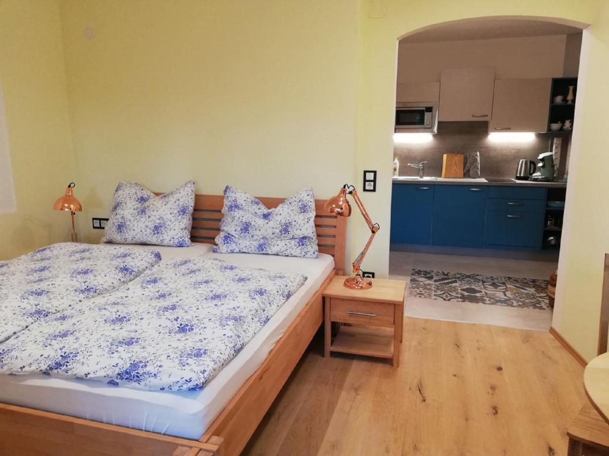 ホテル Haus Monti Maria Lanzendorf エクステリア 写真